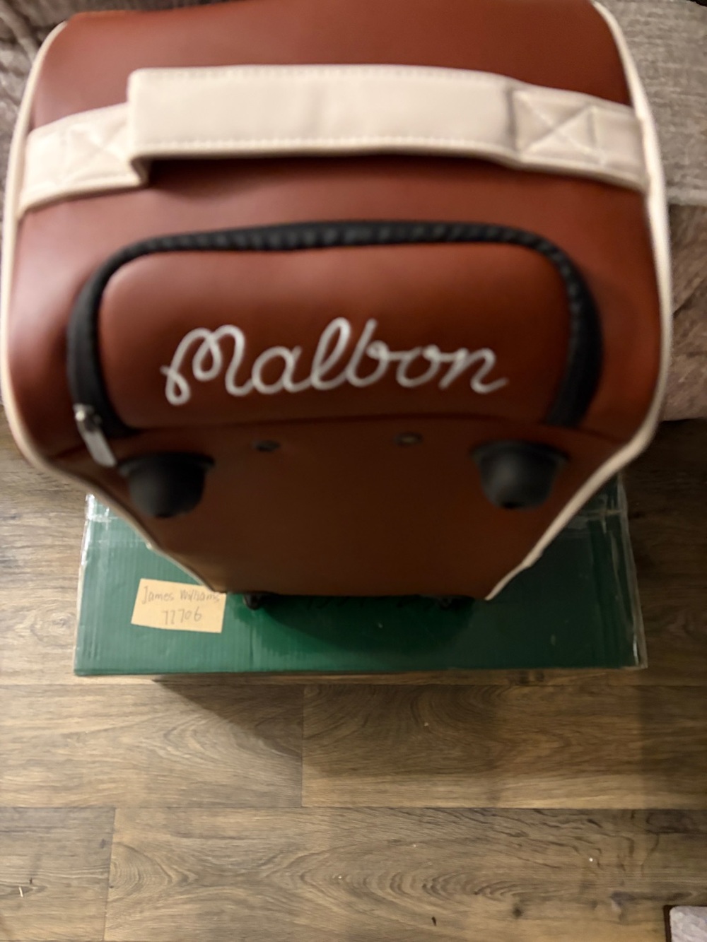 MALBON Boston Luggage Travel bag w/retractable handle, separate shoe compartment - Picture 6 of 10